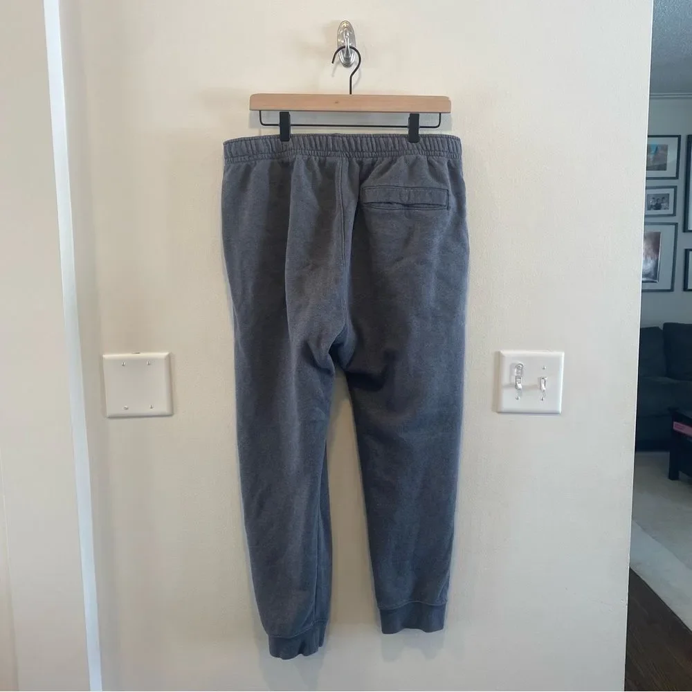 Nike Men's Sportswear Club Fleece Jogger Pant size XL gray sweatpants